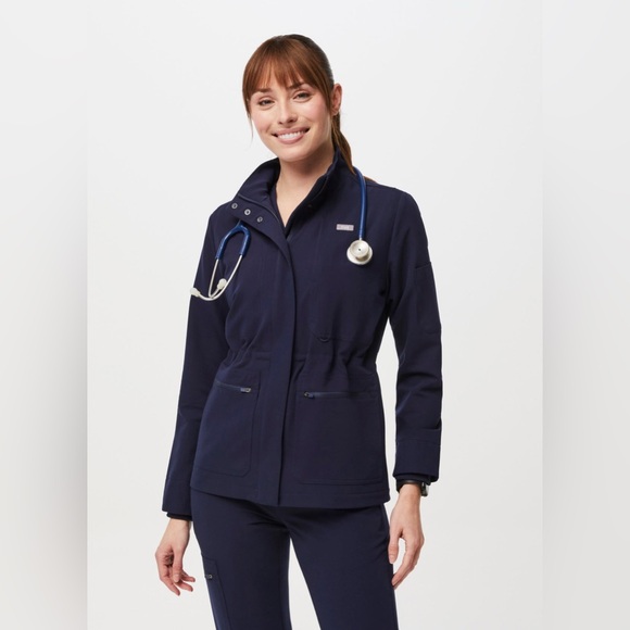 FIGS Page Scrub Jacket in Navy - Picture 1 of 12